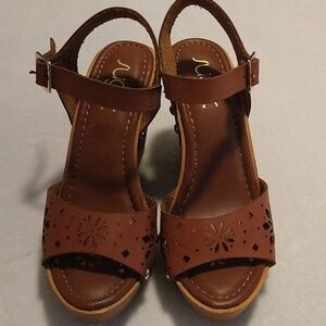 Sugar women's wedge heels size 6M